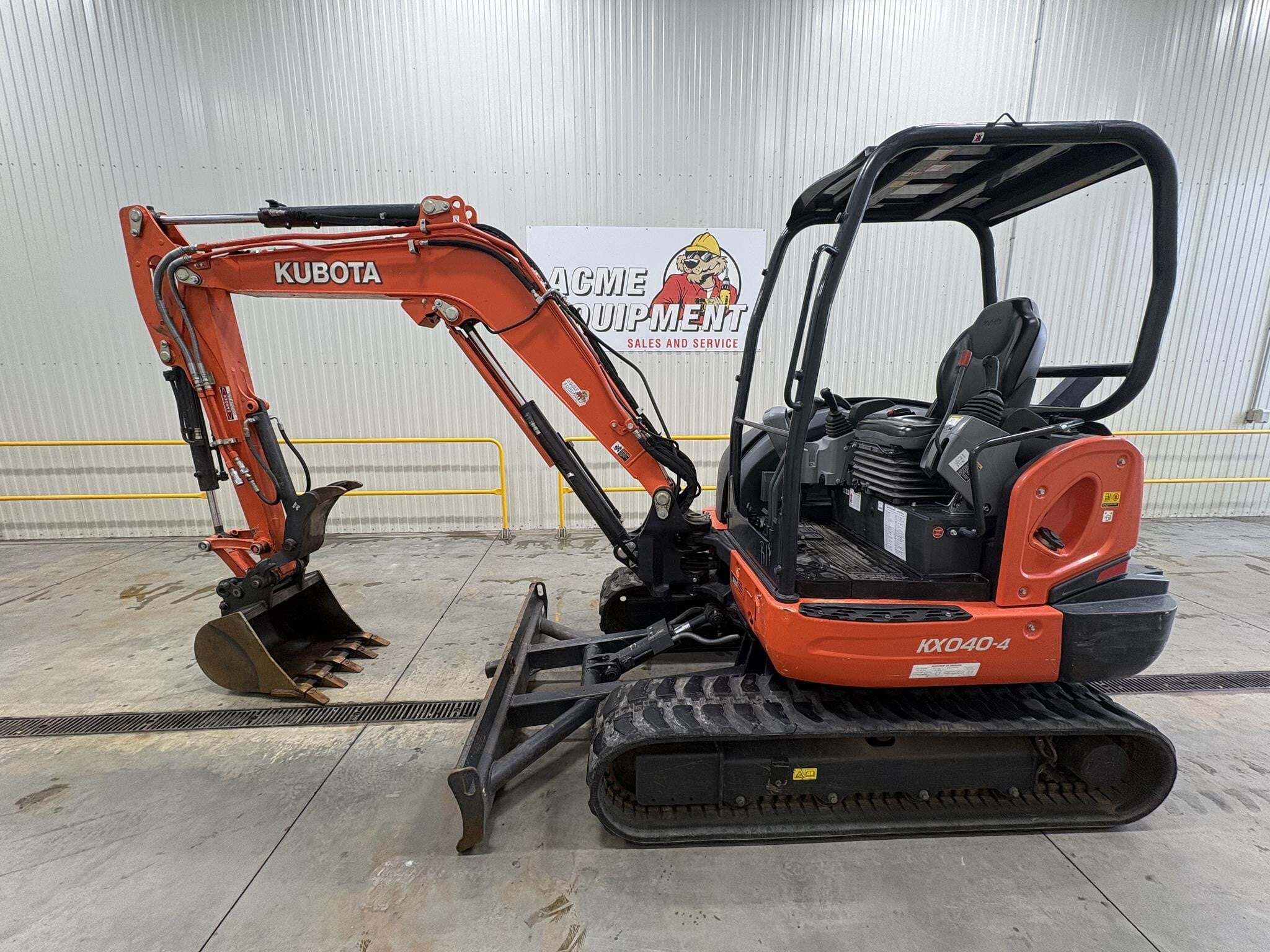 2013 KUBOTA KX040-4 in Fargo, ND