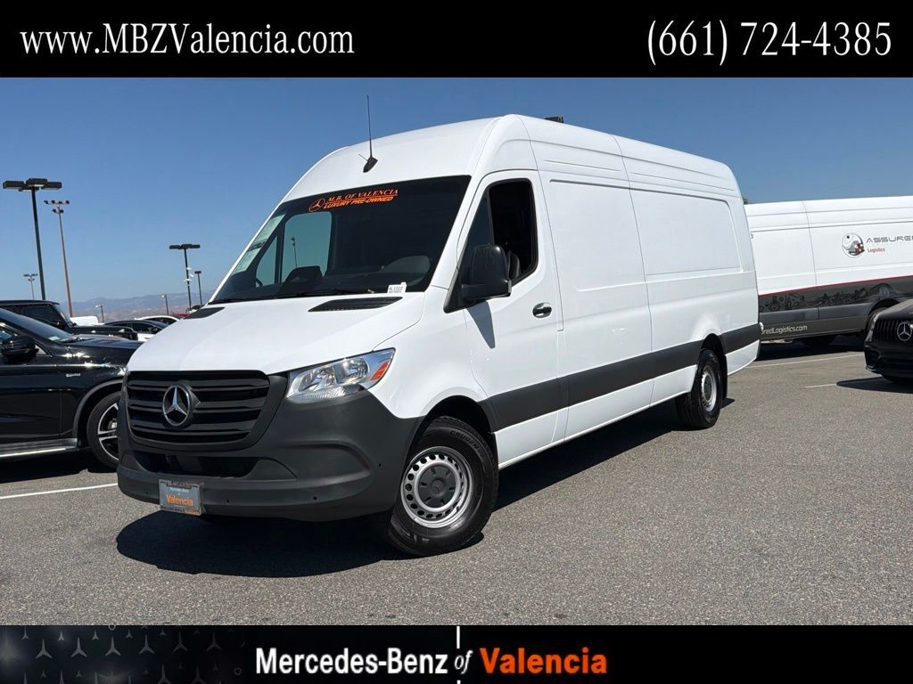 2025 MERCEDES-BENZ SPRINTER 2500 2500 in Valencia, CA