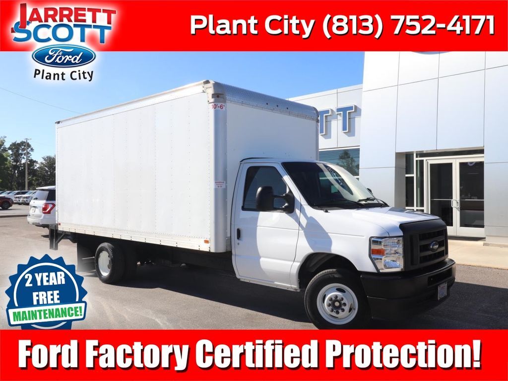 2024 Ford E-450SD in Plant City, FL