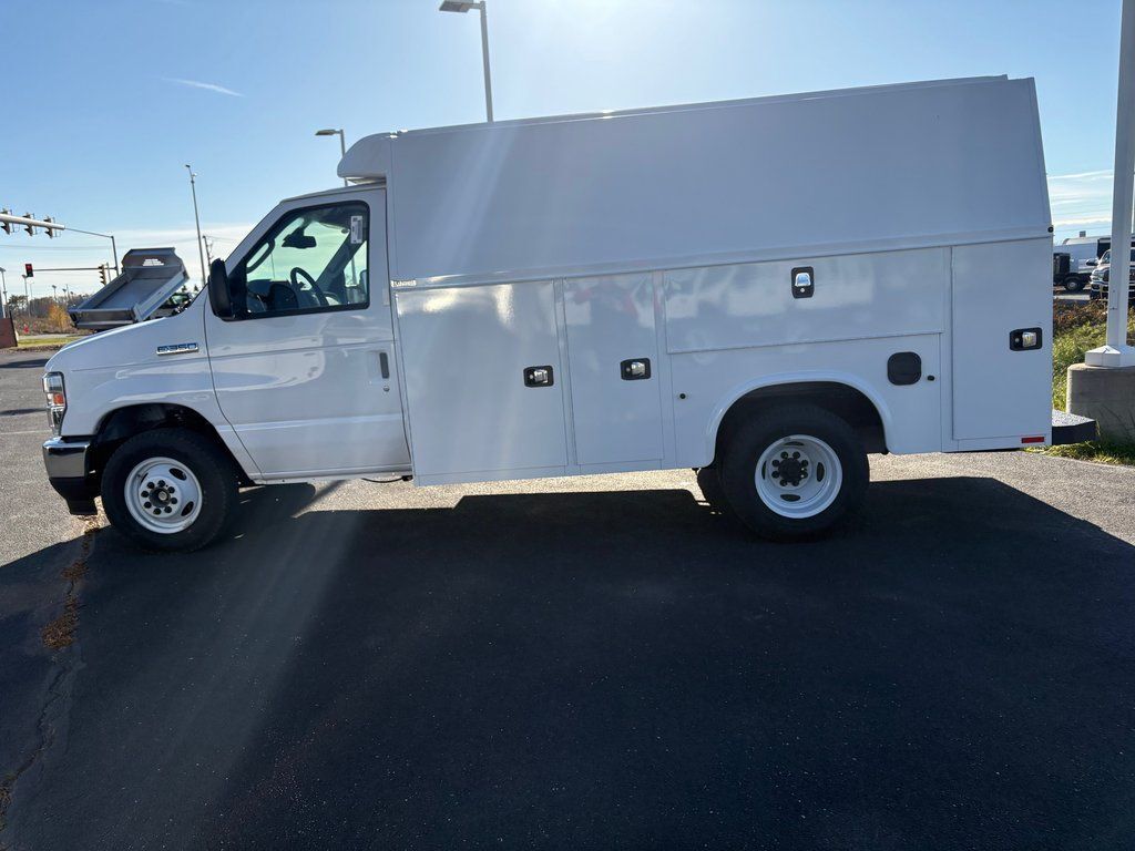 2026 FORD ECONOLINE in Menomonee Falls, WI
