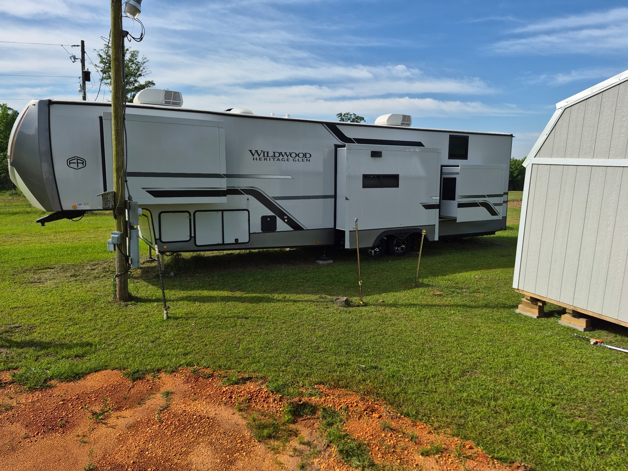 2025 Forest River WILDWOOD HERITAGE GLEN 375FAM in mckenzie AL