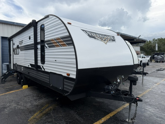 2022 Forest River Wildwood X-Lite 24RLXL in inverness FL
