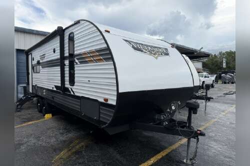 2022 Forest River Wildwood X-Lite 24RLXL in inverness FL