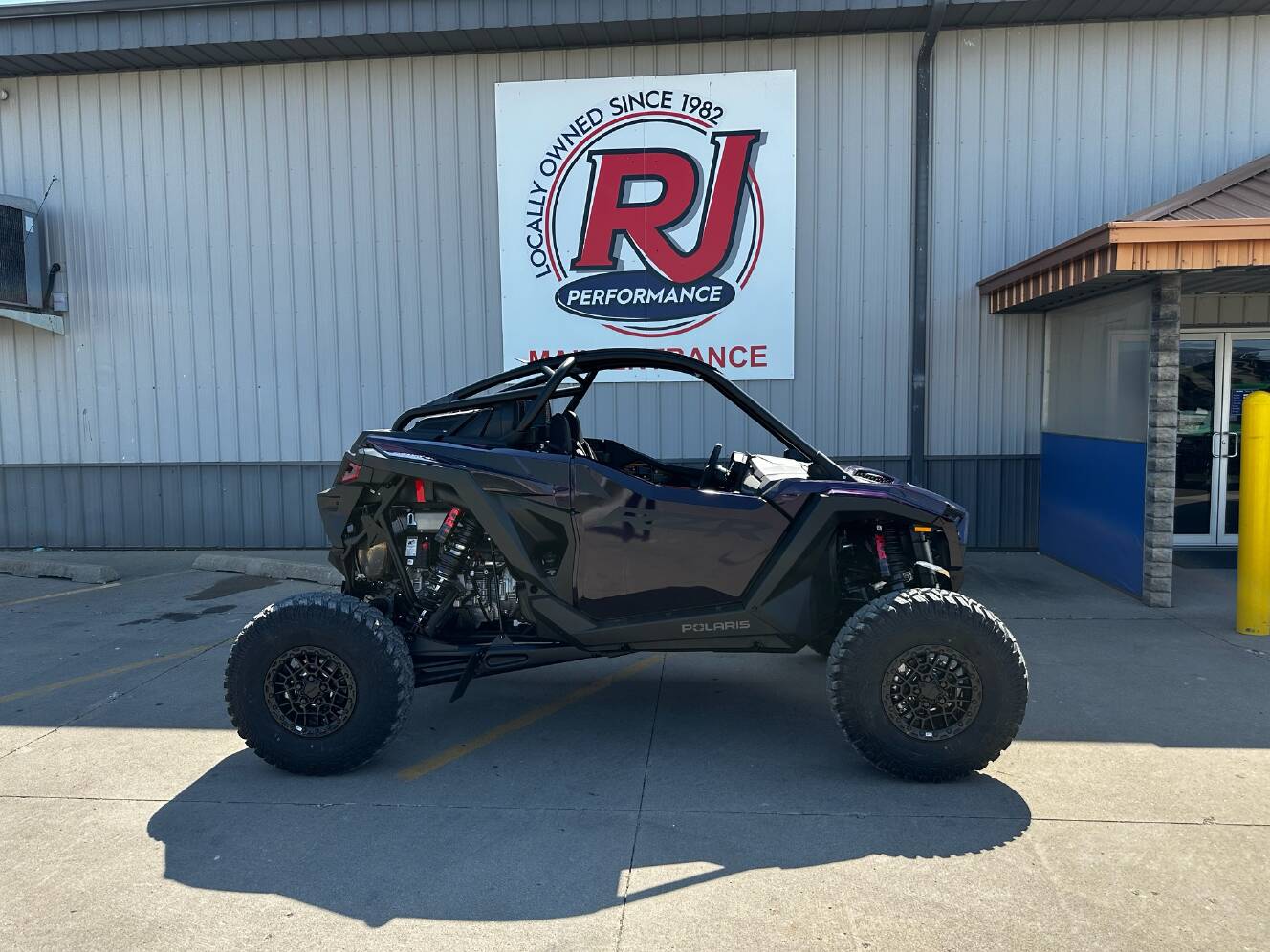 A photo of this 2026 Polaris RZR Pro R Ultimate