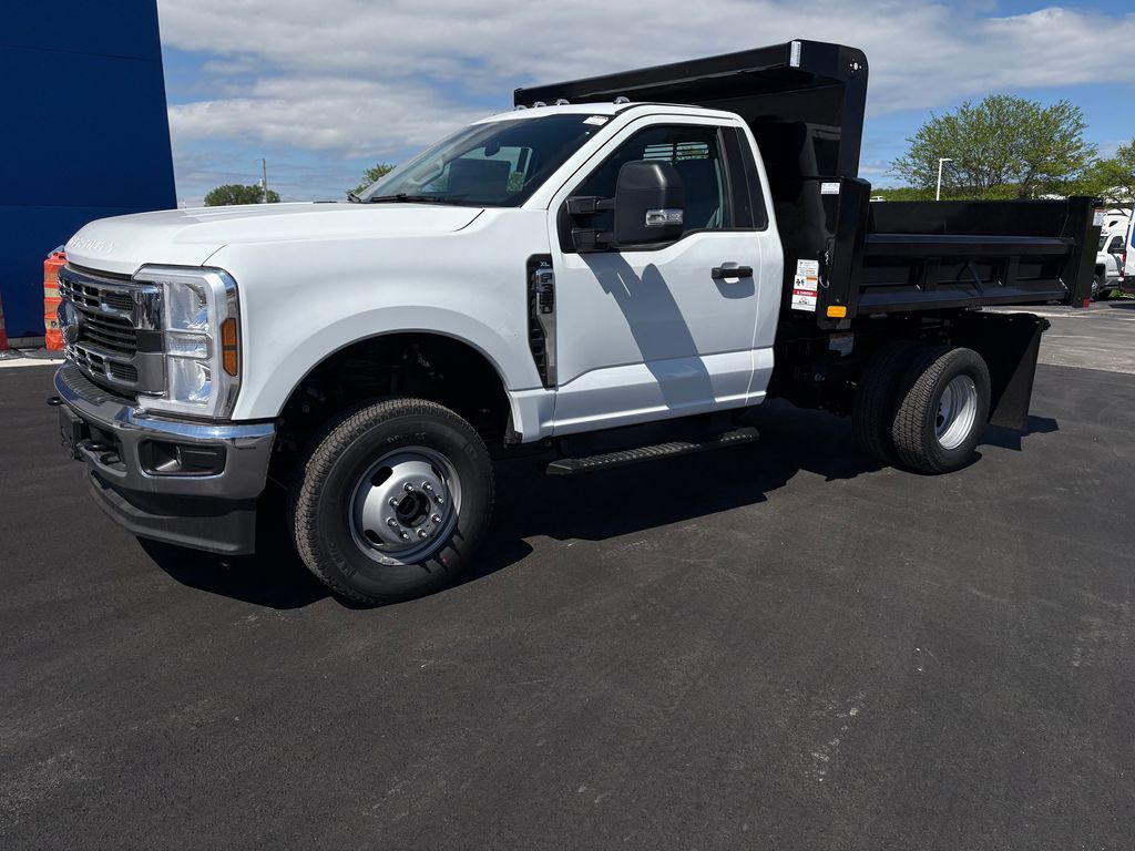 2026 FORD F350 in Menomonee Falls, WI