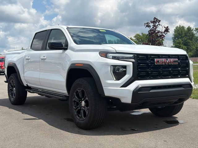 2023 GMC CANYON in Plainfield, IN