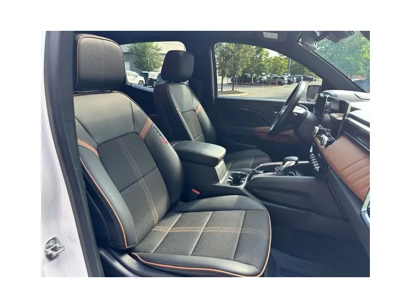 2023 GMC CANYON