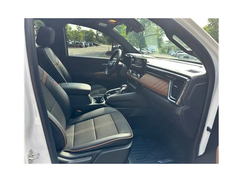 2023 GMC CANYON