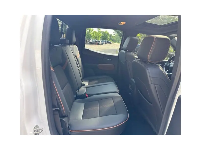2023 GMC CANYON