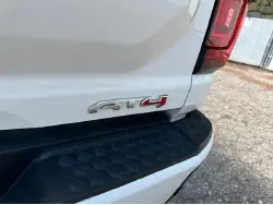 2023 GMC CANYON