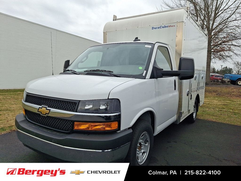 2025 CHEVROLET Express 3500 in Colmar, PA