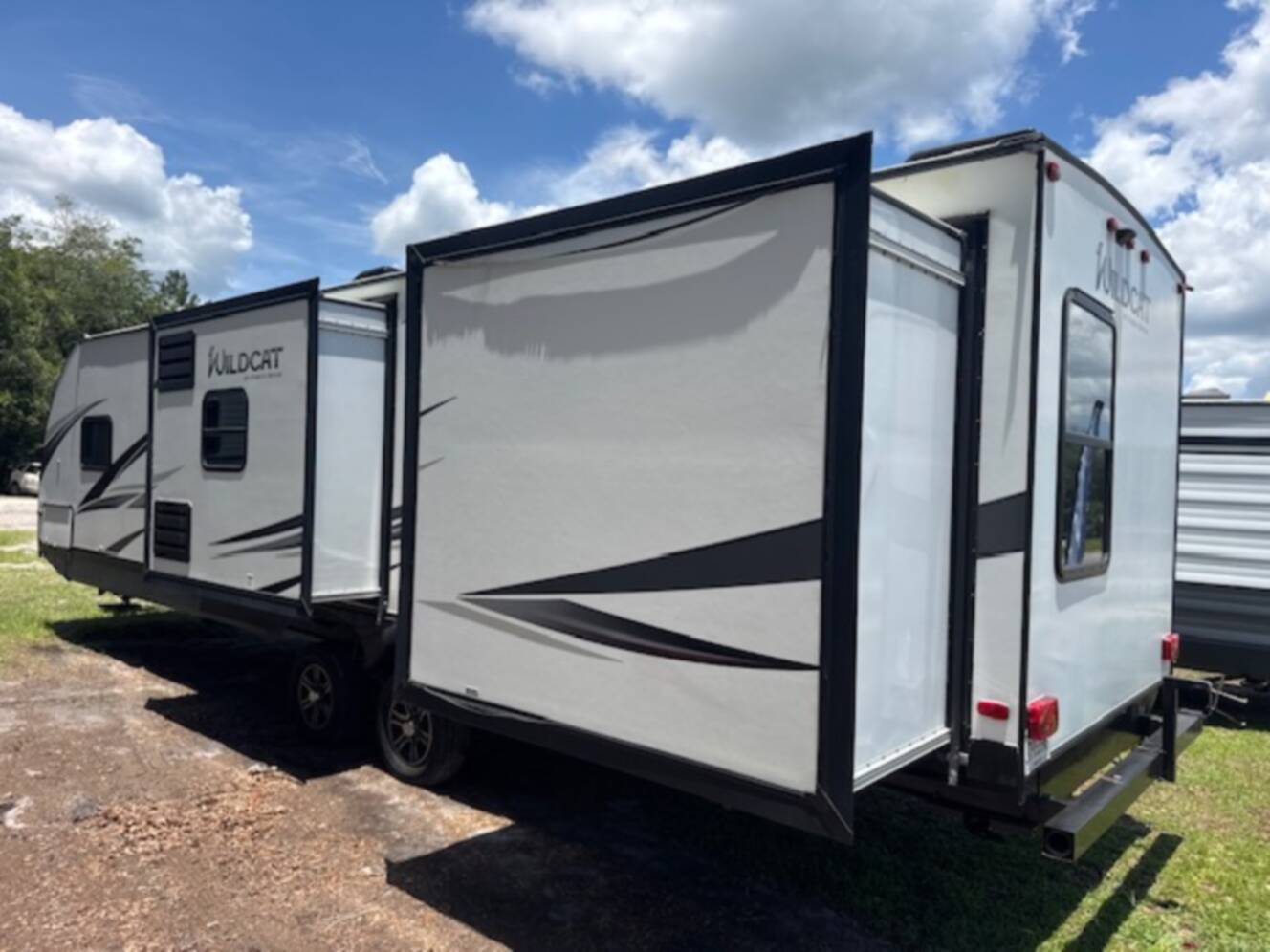 A photo of this 2020 Forest River WILDCAT 343BIK