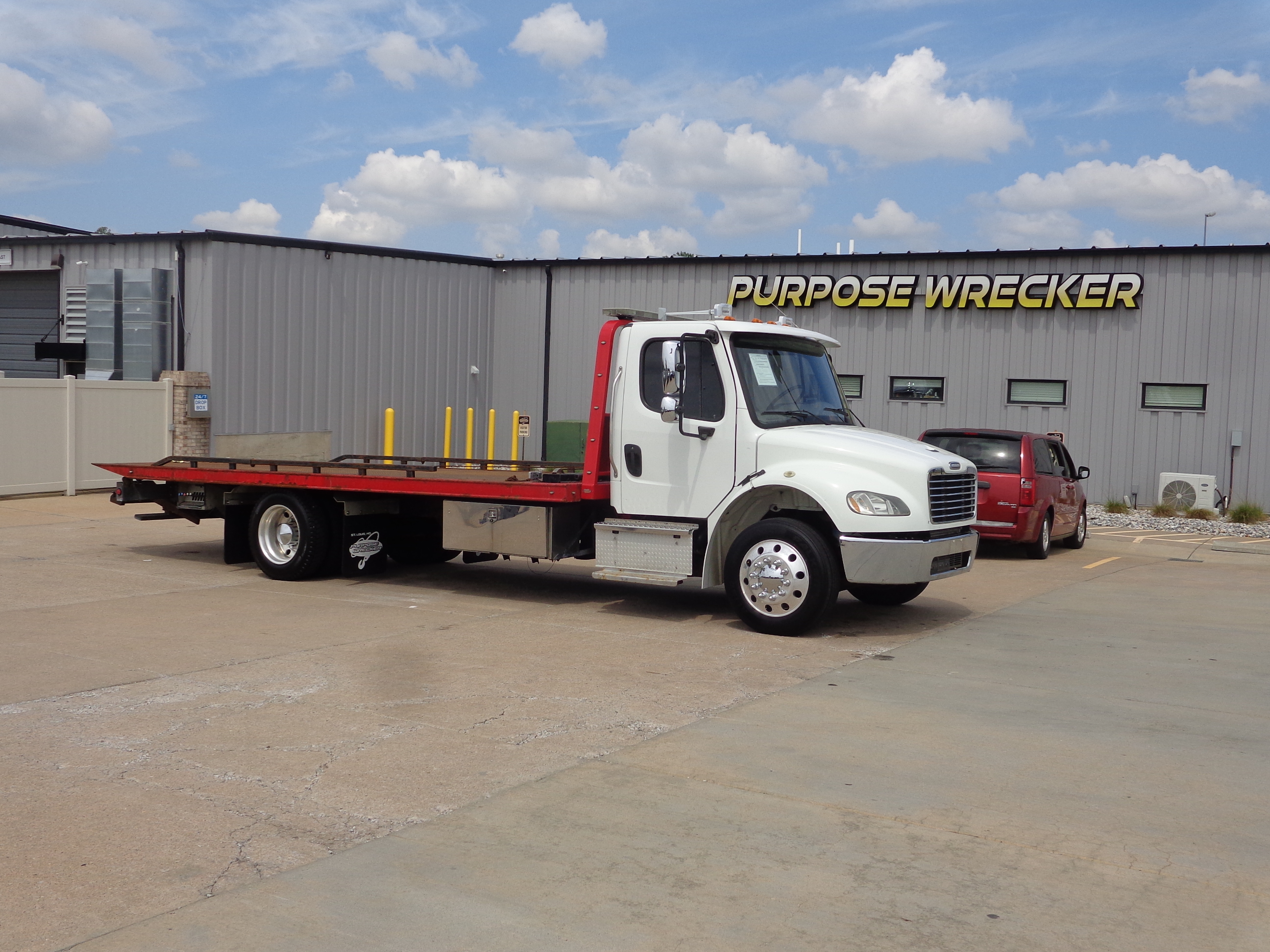 2017 FREIGHTLINER BUSINESS CLASS M2 106 in Wentzville, MO