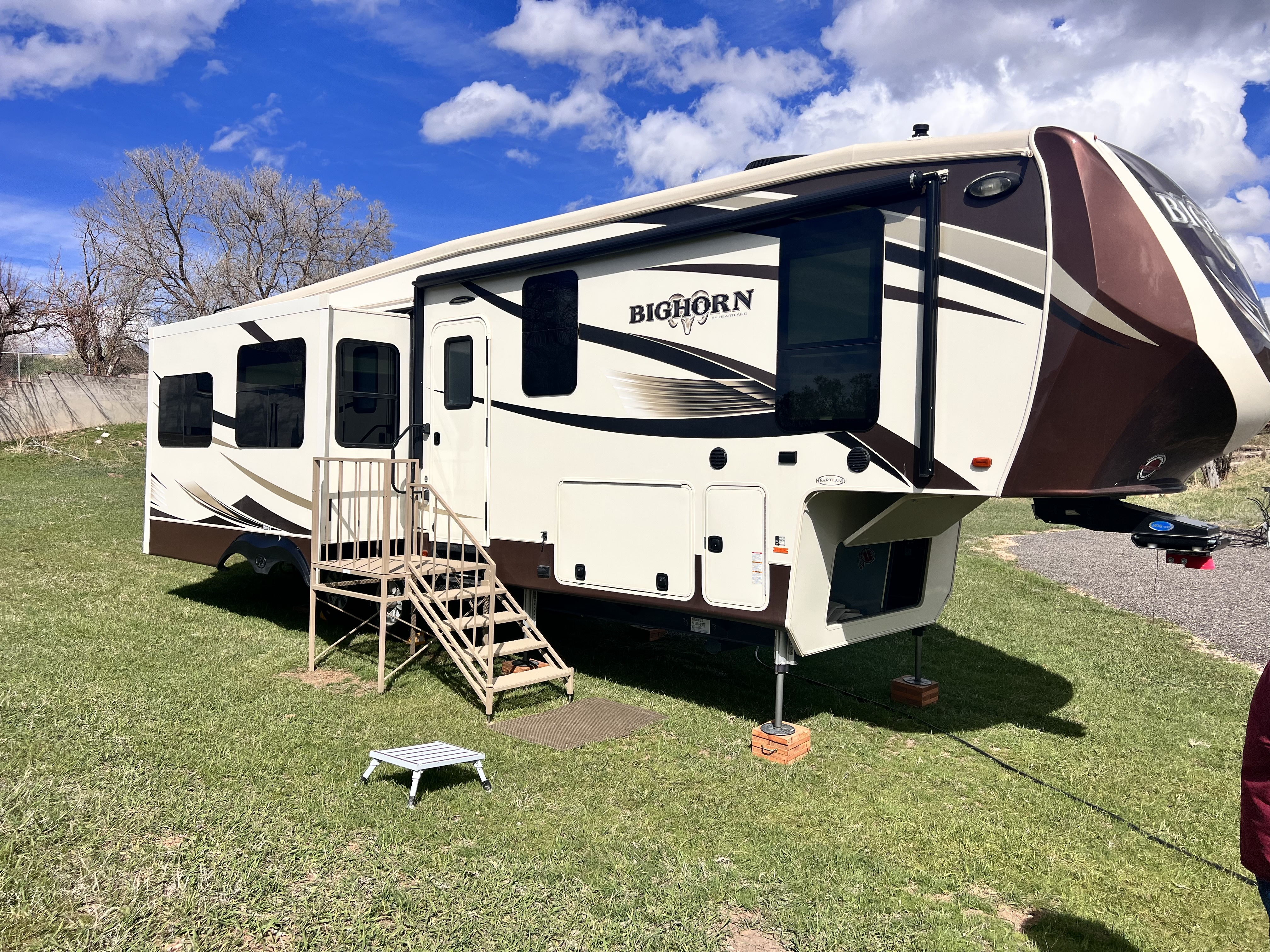 2017 Heartland BIGHORN 327ORS RV