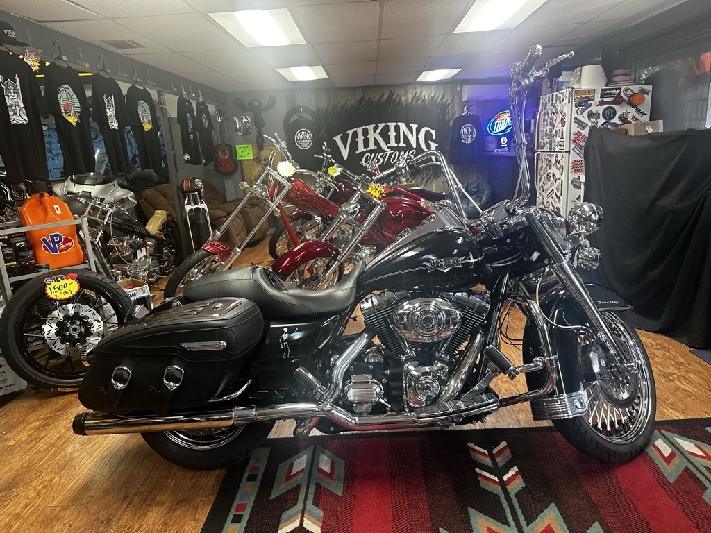 2011 Harley-Davidson FLHRC ROAD KING in Pompano Beach, FL