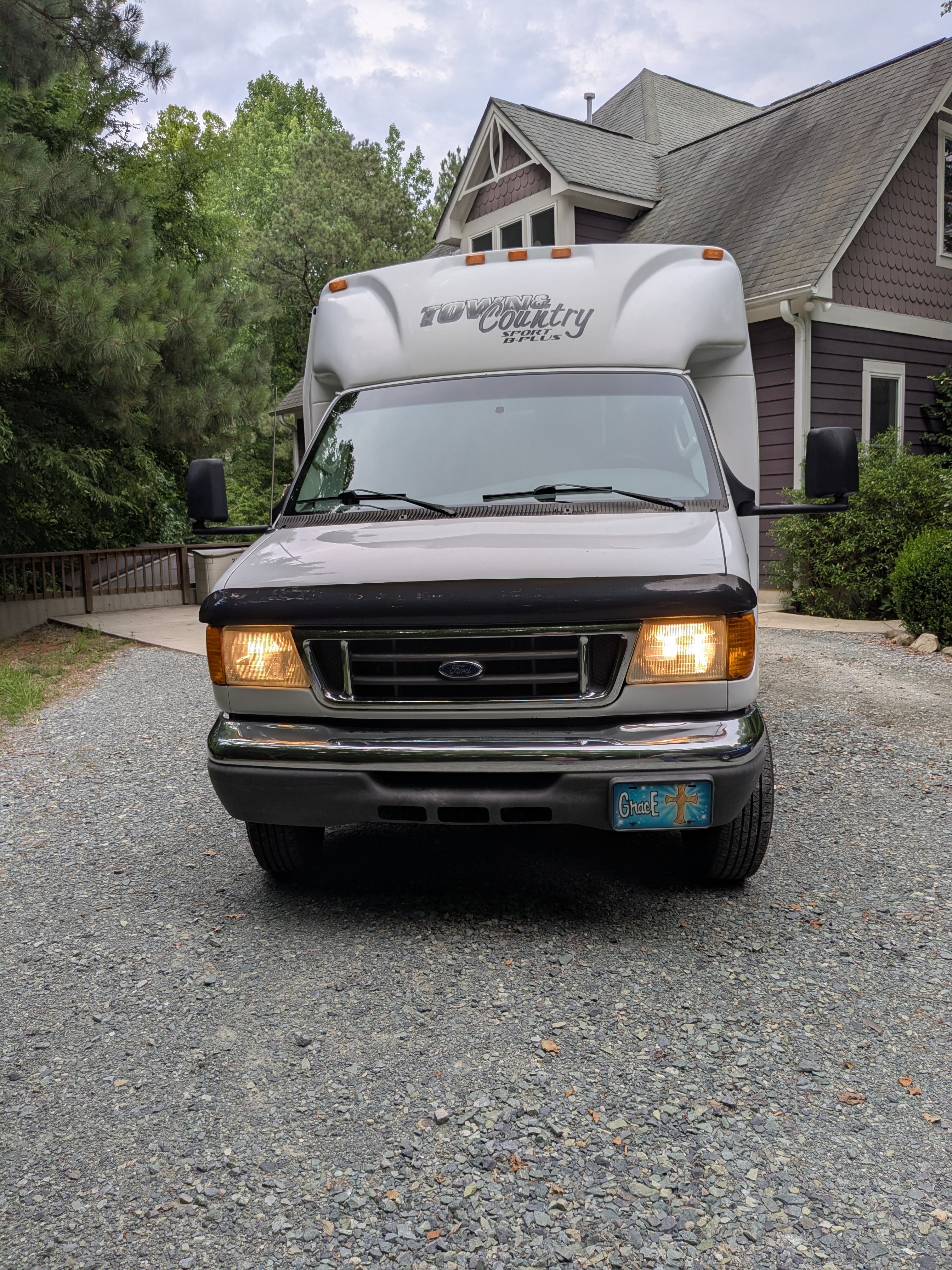 2006 R-Vision TOWN & COUNTRY SPORT 210 in pittsboro NC