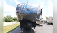 2015 Heartland CYCLONE 4100 Fifth Wheel Toy Hauler RV