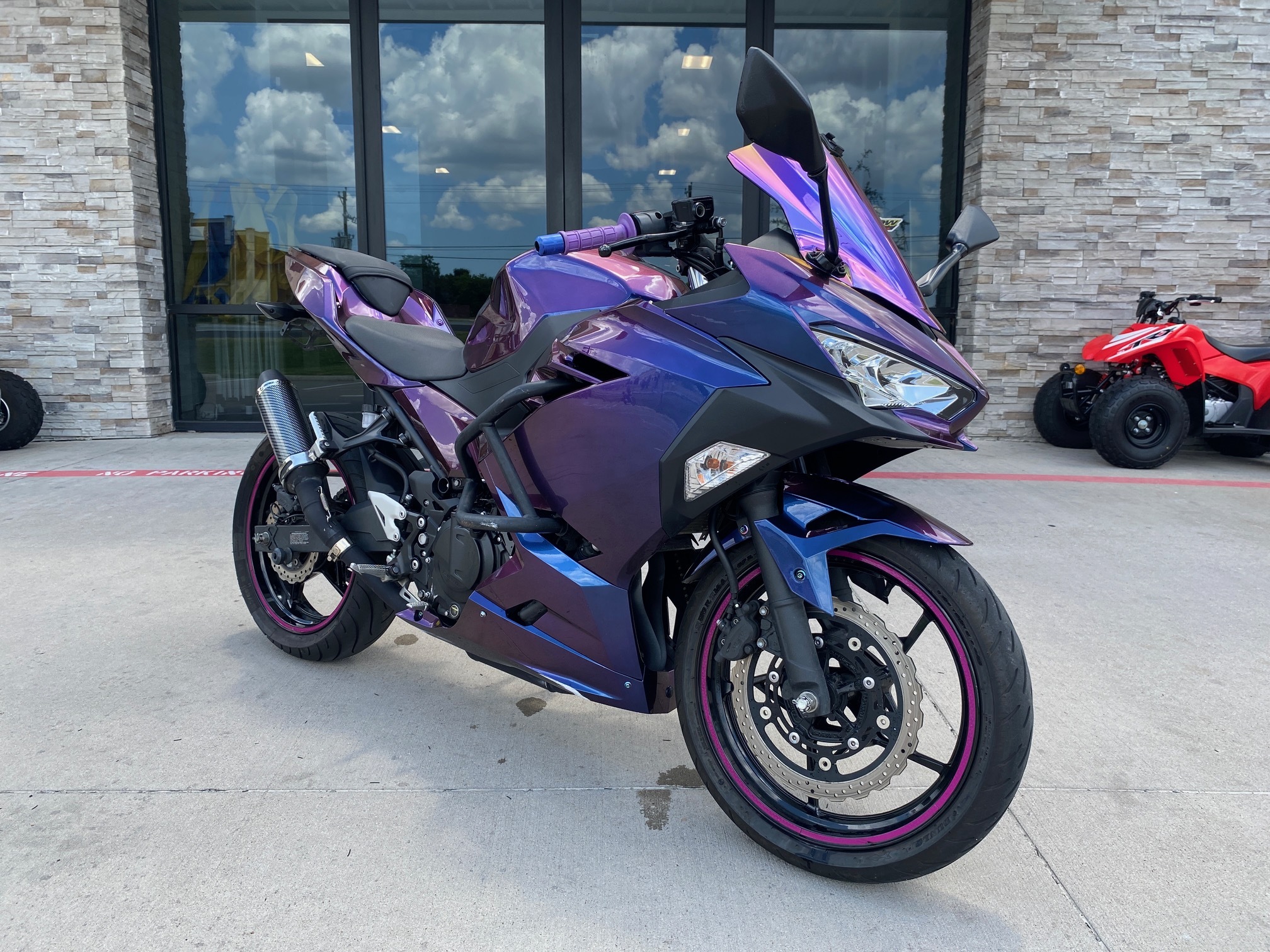 2023 Kawasaki Ninja 400 Metallic Magnetic Dark GrayTwilight Bl BASE in Burleson, TX