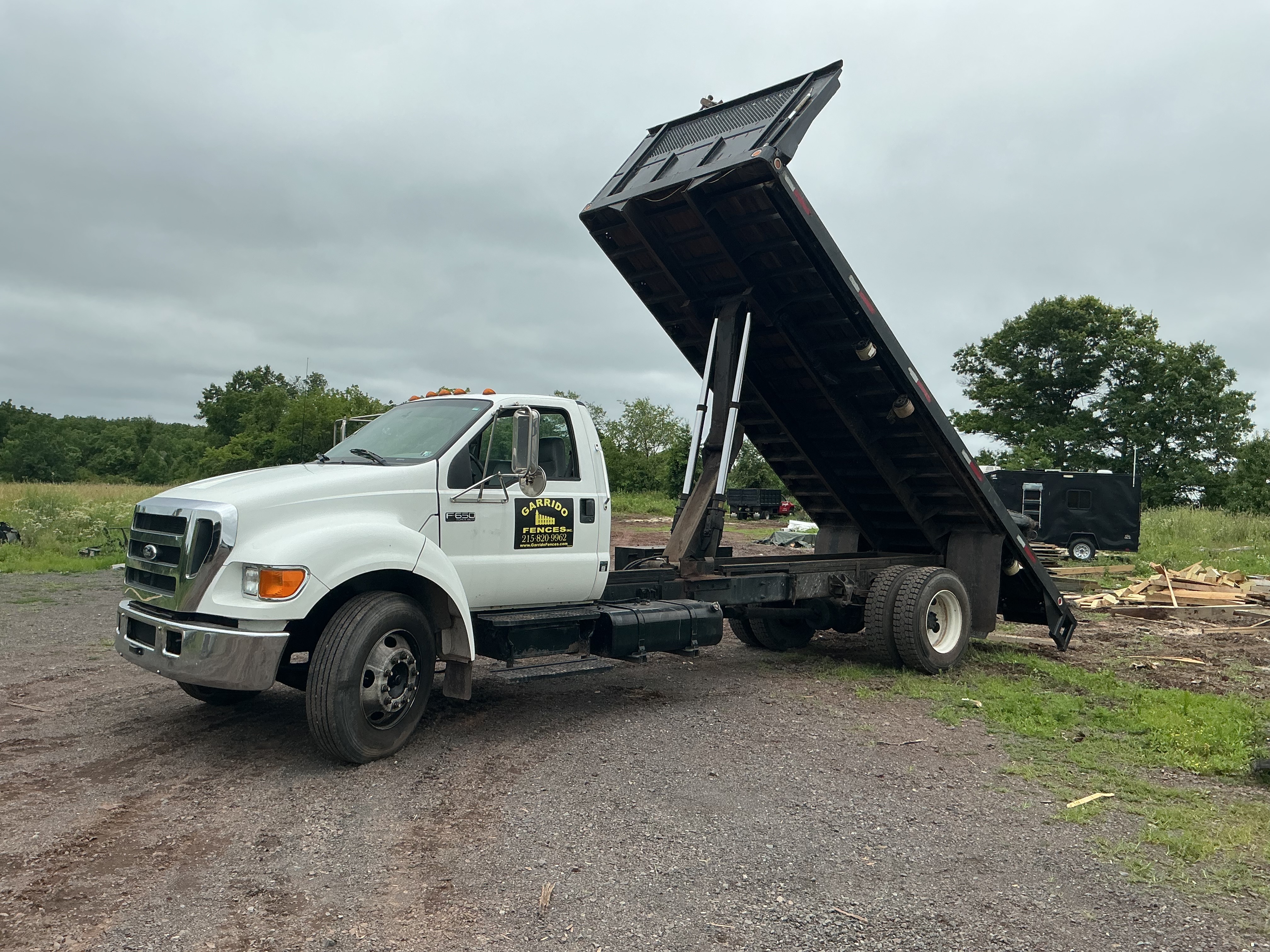 2004 FORD F650 SD DIESEL STRAIGHT FRAME SD DIESEL STRAIGHT FRAME in Perkasie, PA