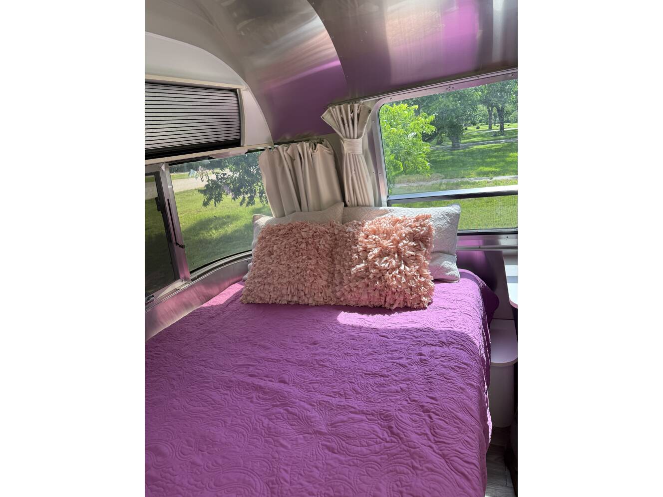 A photo of this 2017 Airstream SAFARI SPORT 22