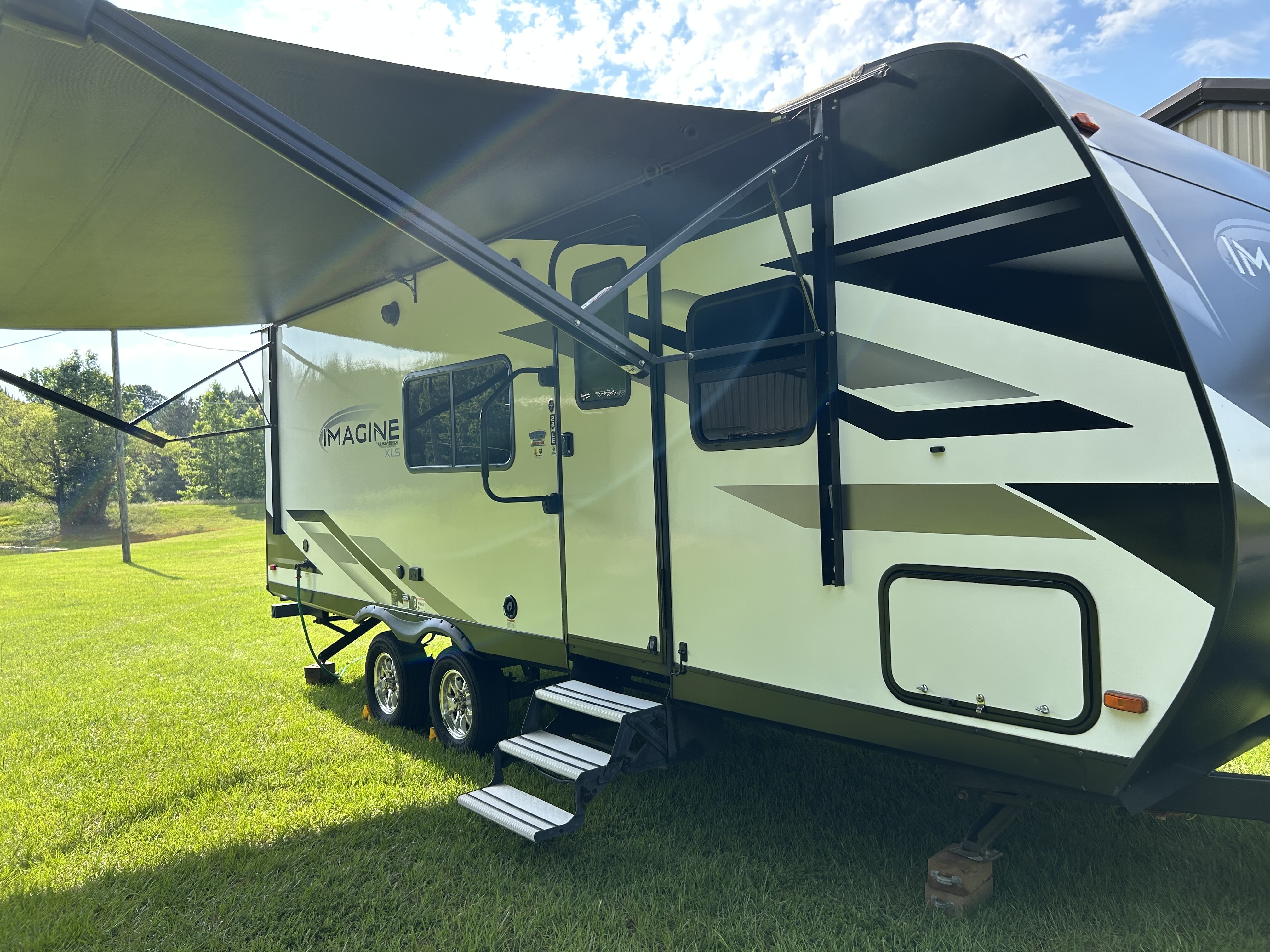 2022 Grand Design IMAGINE XLS 22MLE in longview TX