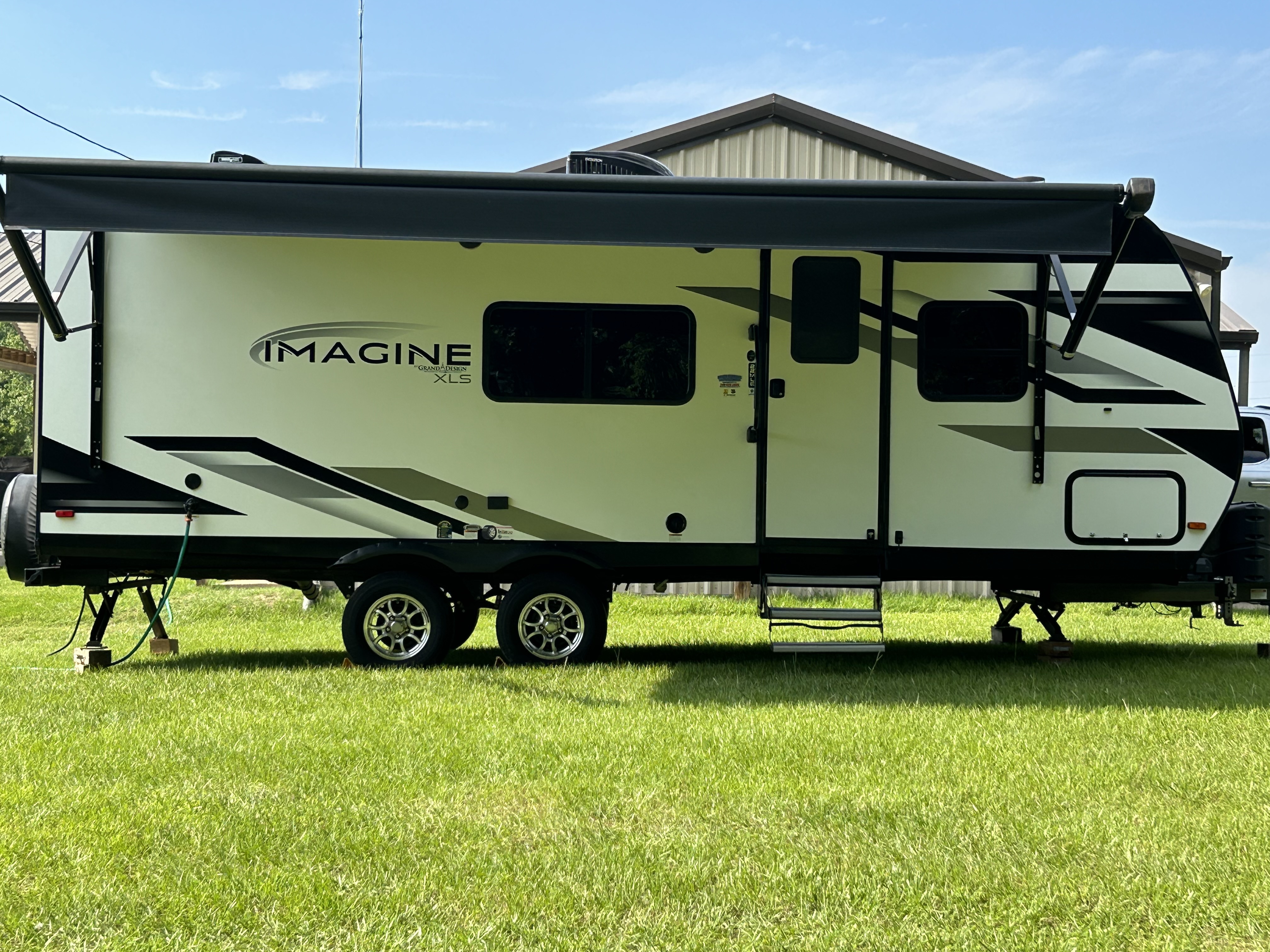 2022 Grand Design IMAGINE XLS 22MLE RV