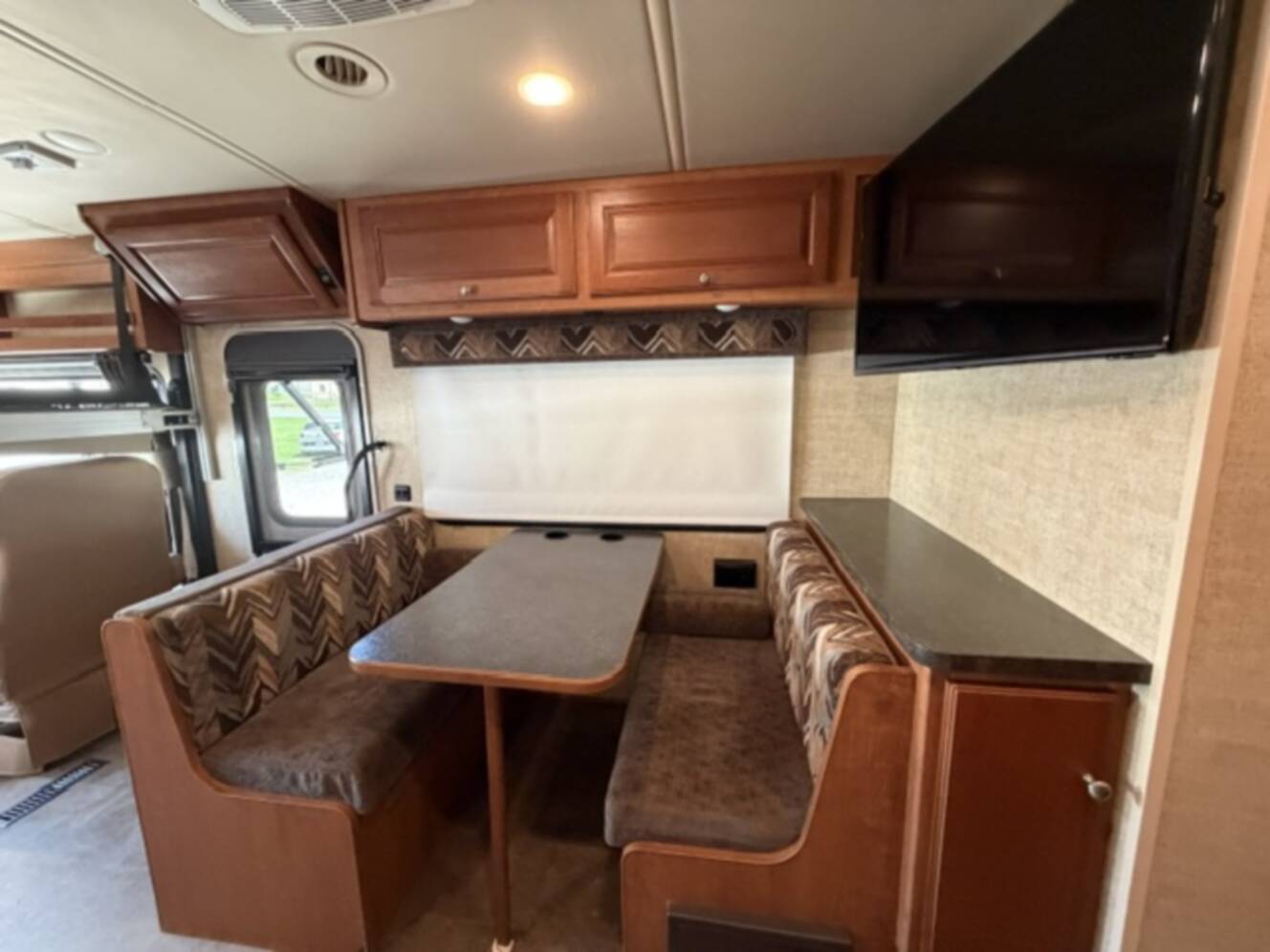 A photo of this 2017 Winnebago VISTA 29VE