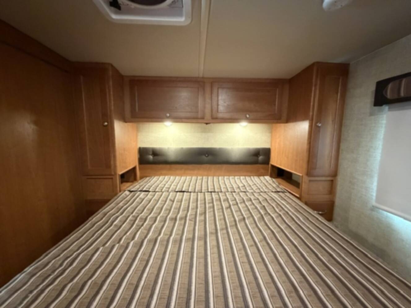 A photo of this 2017 Winnebago VISTA 29VE