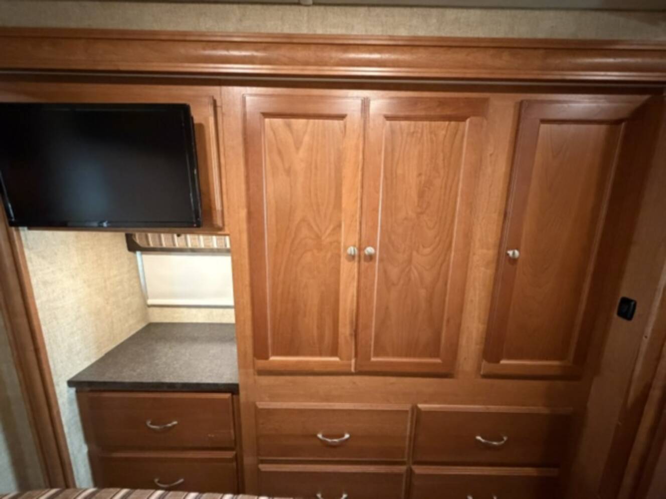A photo of this 2017 Winnebago VISTA 29VE