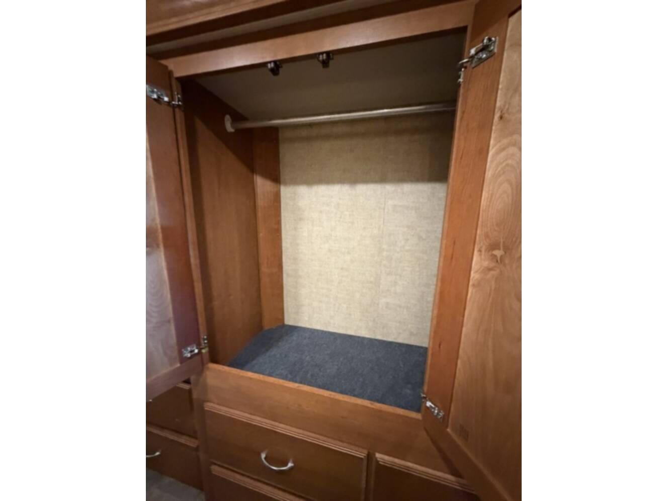 A photo of this 2017 Winnebago VISTA 29VE