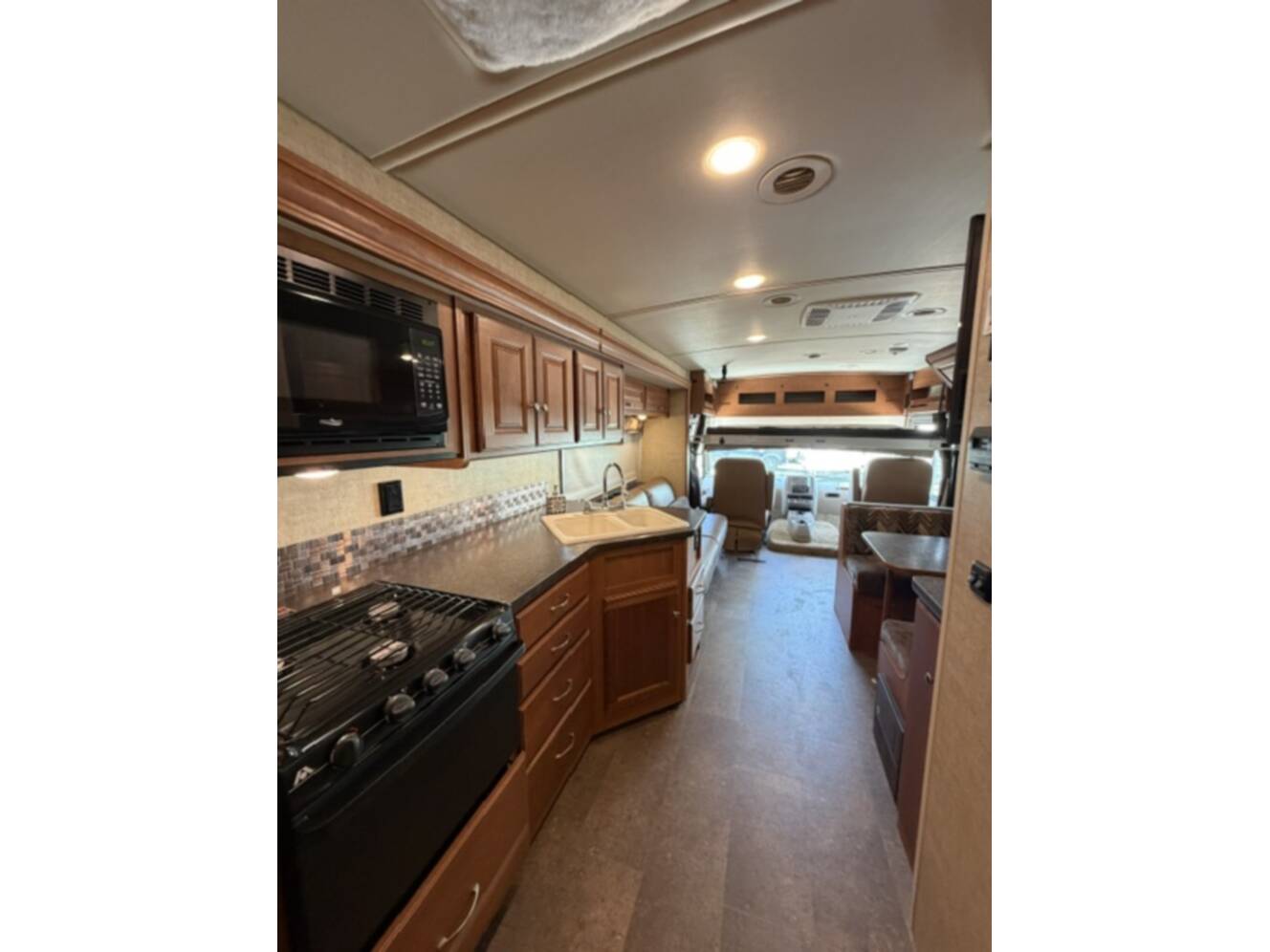 A photo of this 2017 Winnebago VISTA 29VE