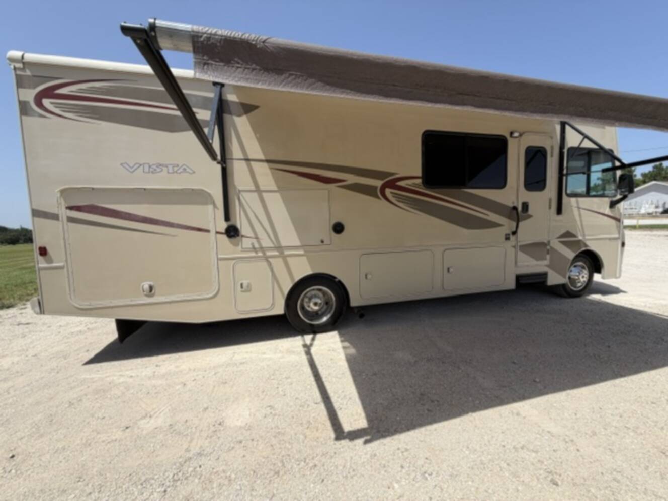 A photo of this 2017 Winnebago VISTA 29VE