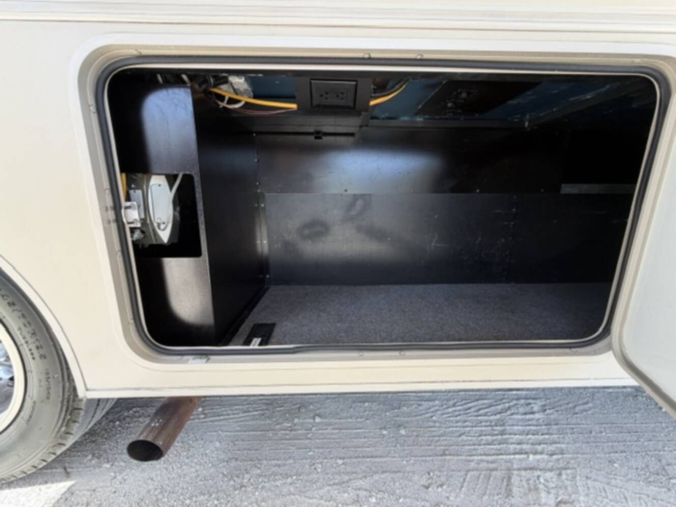 A photo of this 2017 Winnebago VISTA 29VE