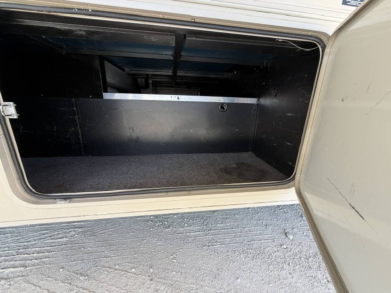 A photo of this 2017 Winnebago VISTA 29VE