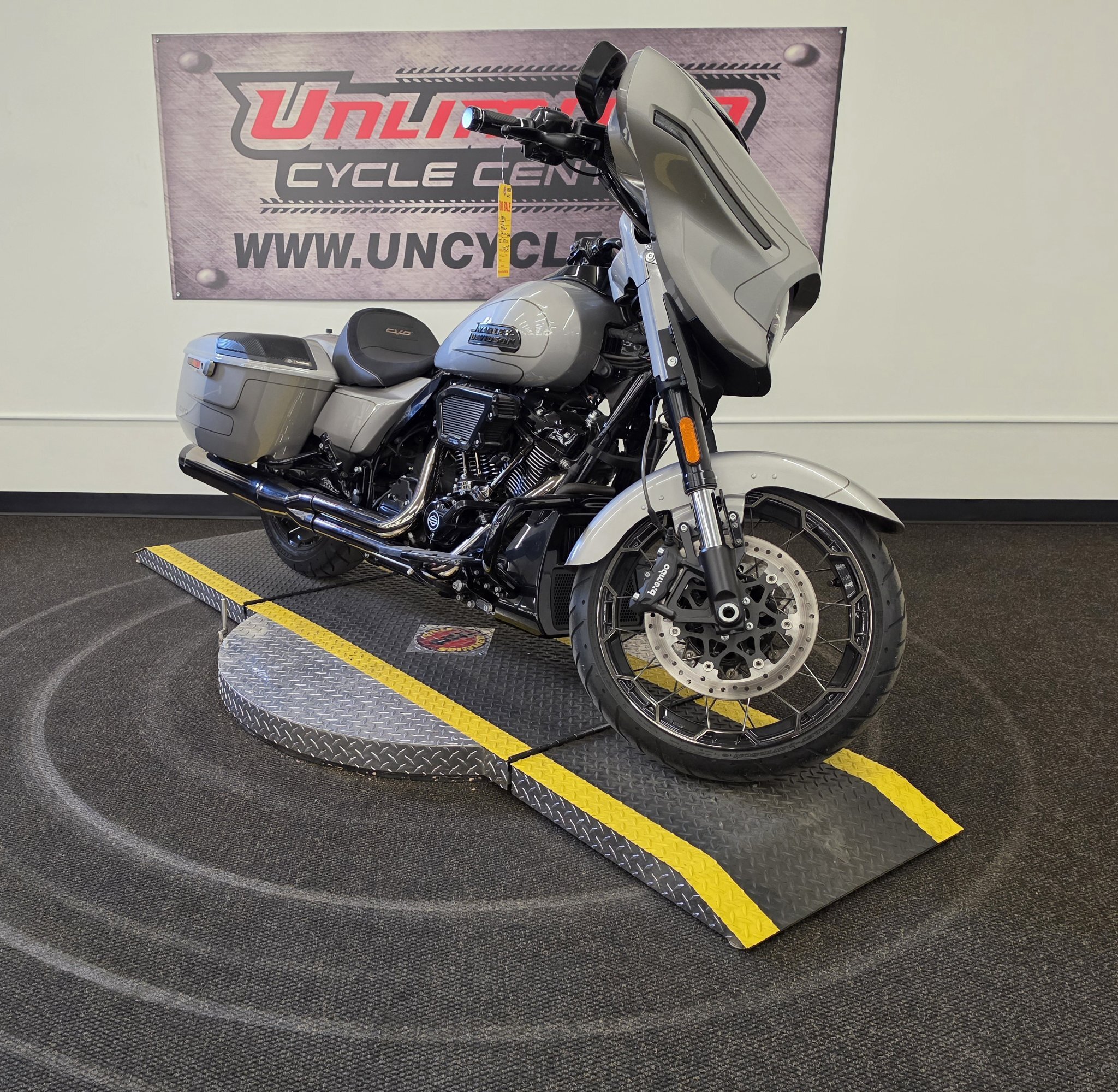 2023 Harley-Davidson CVO™ Street Glide® CVO in Tyrone, PA