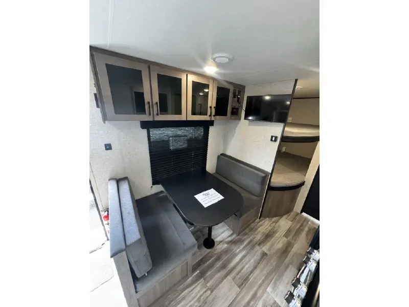 2025 JAYCO JAY FLIGHT 260BH 