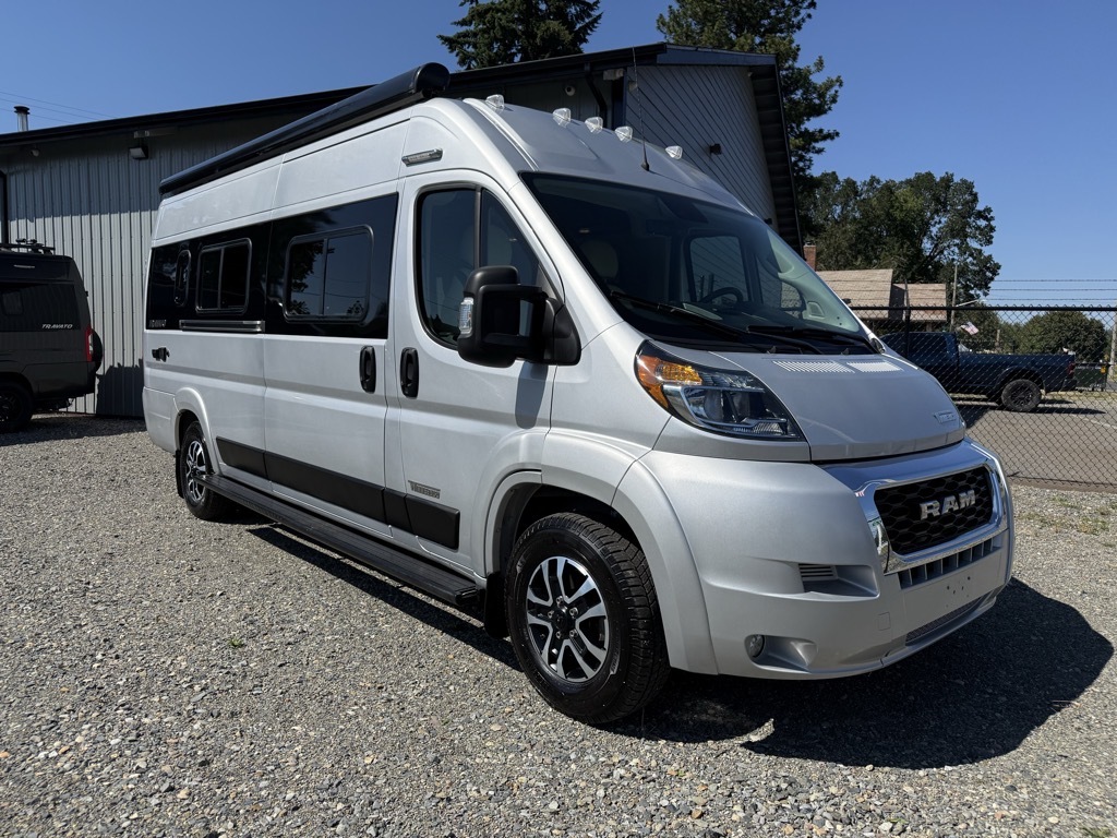 2022 Winnebago TRAVATO 59K RV
