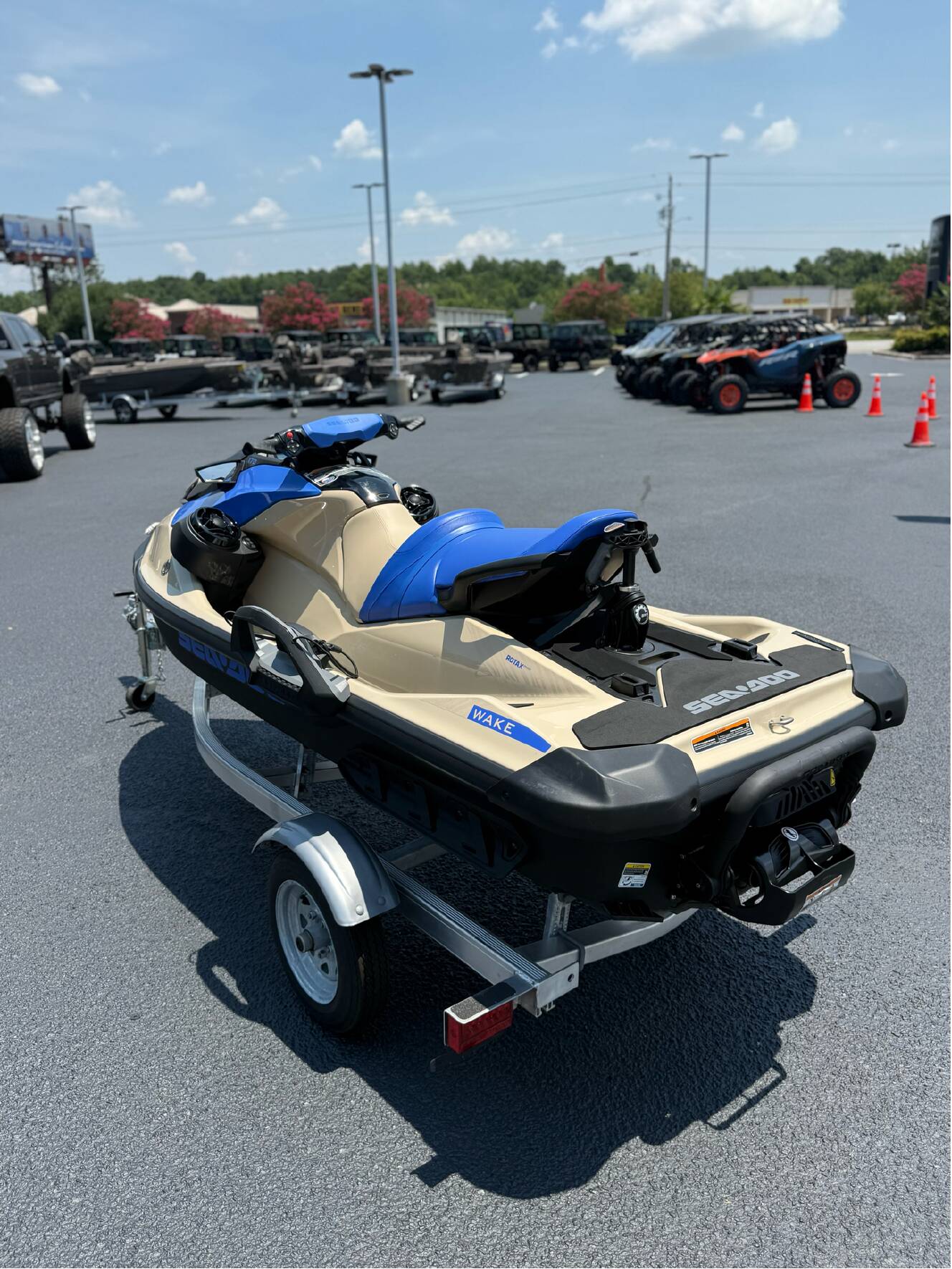 A photo of this 2025 Sea-Doo Wake 170