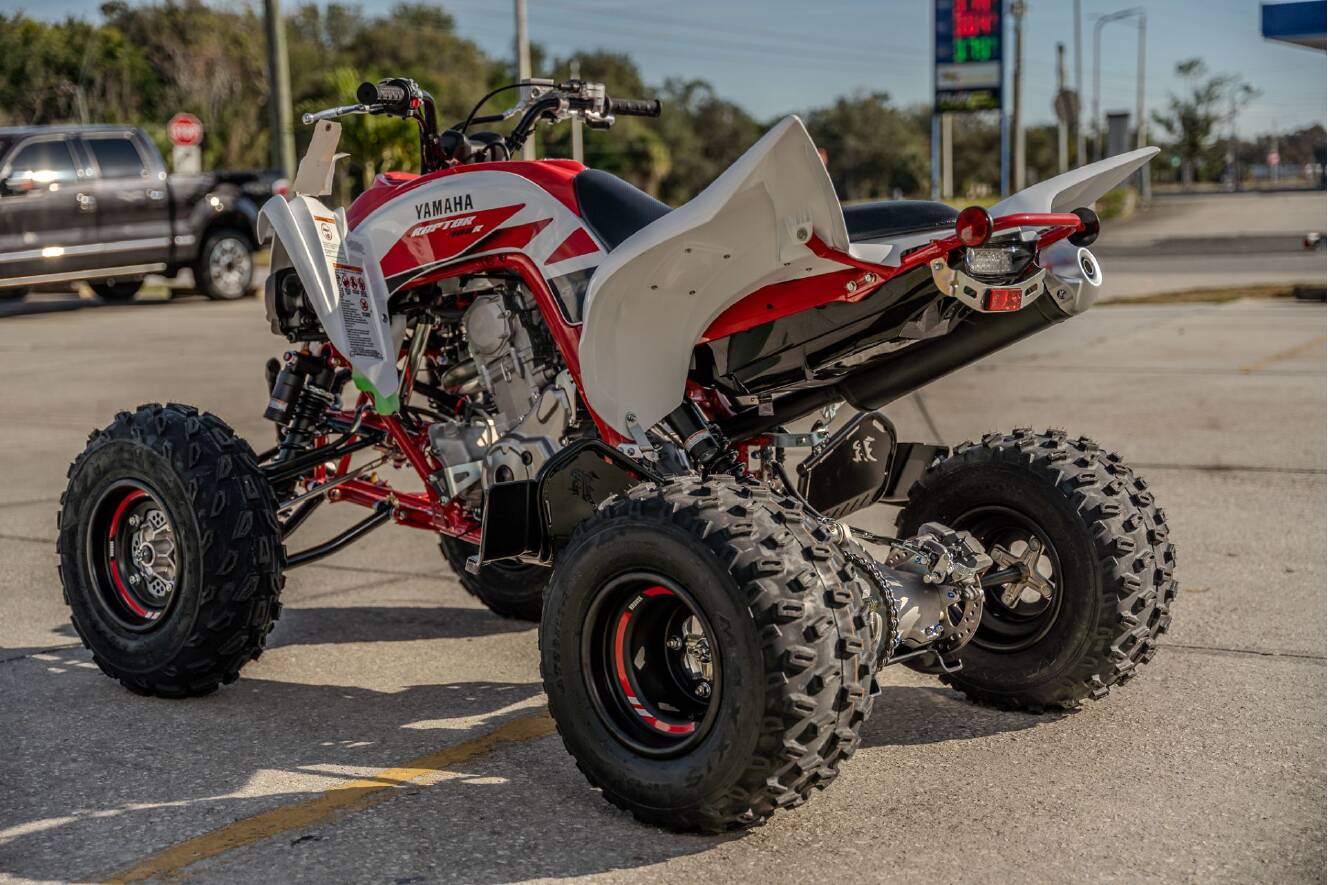 A photo of this 2026 Yamaha Raptor 700R SE