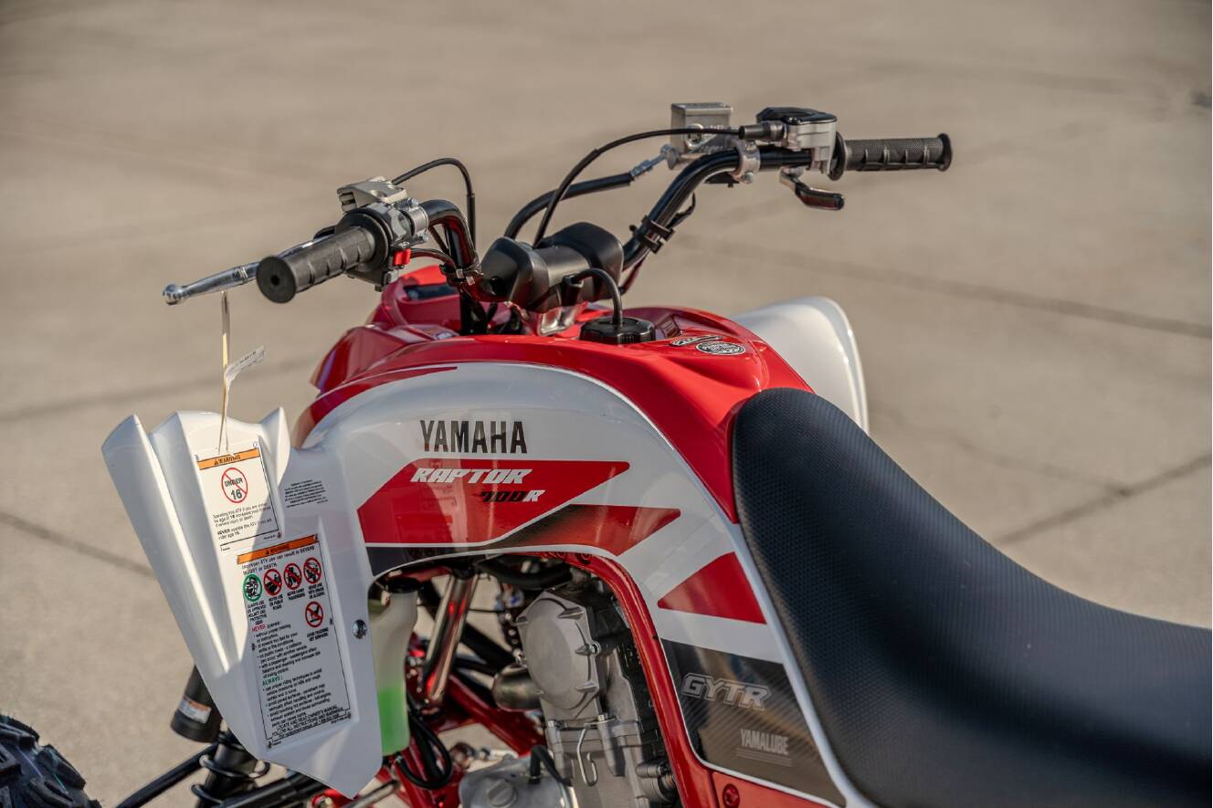 A photo of this 2026 Yamaha Raptor 700R SE