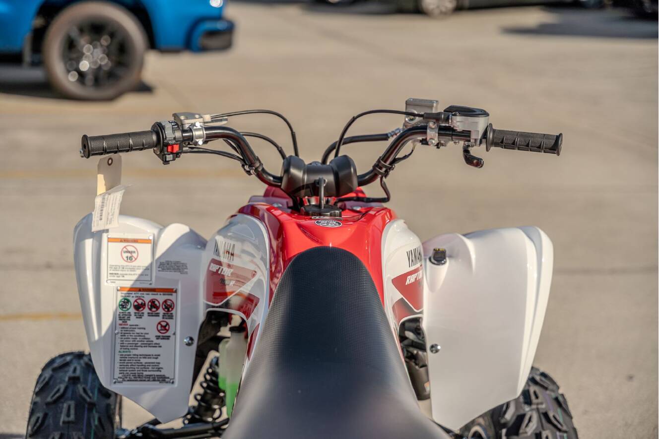 A photo of this 2026 Yamaha Raptor 700R SE
