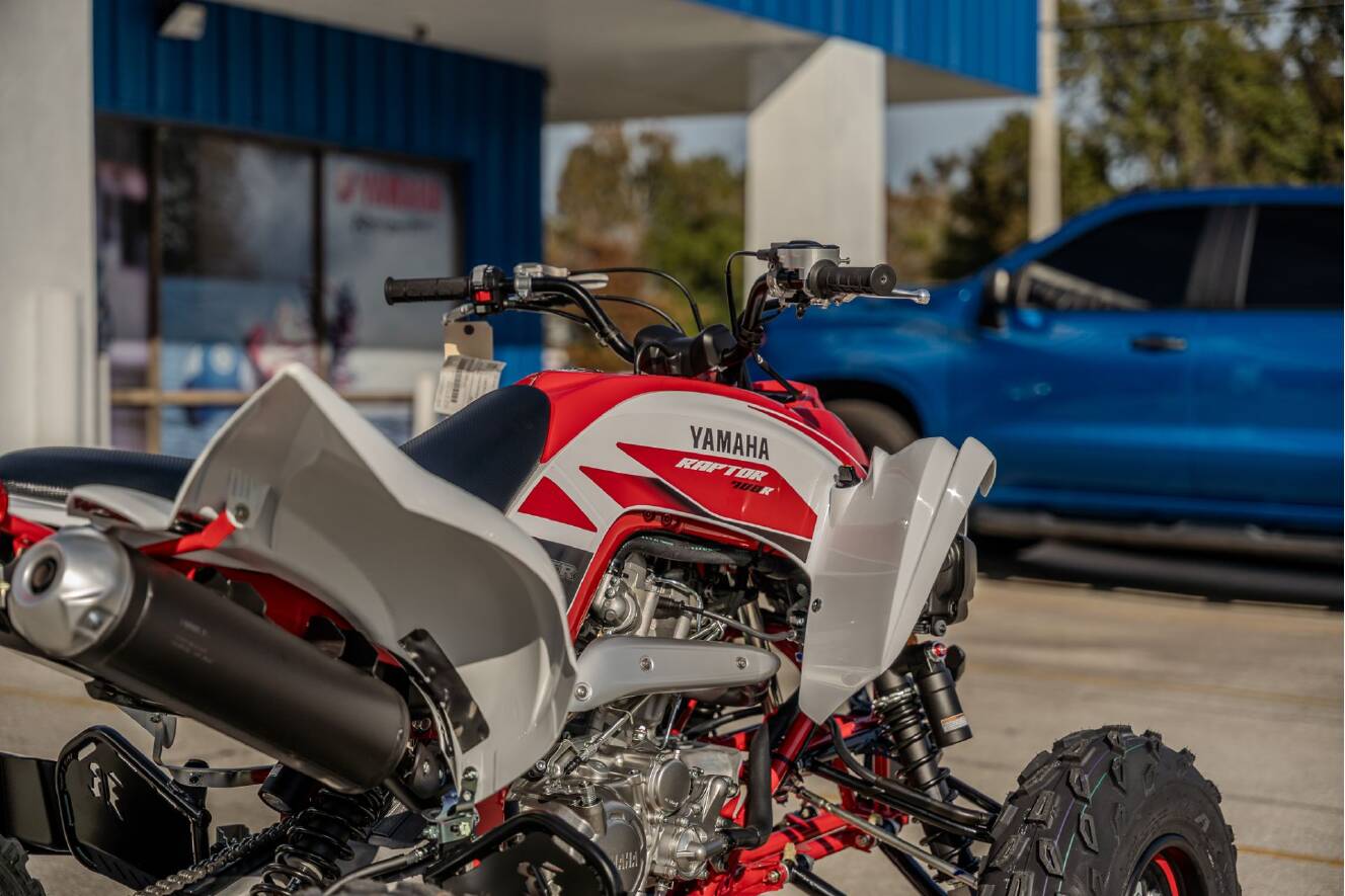 A photo of this 2026 Yamaha Raptor 700R SE