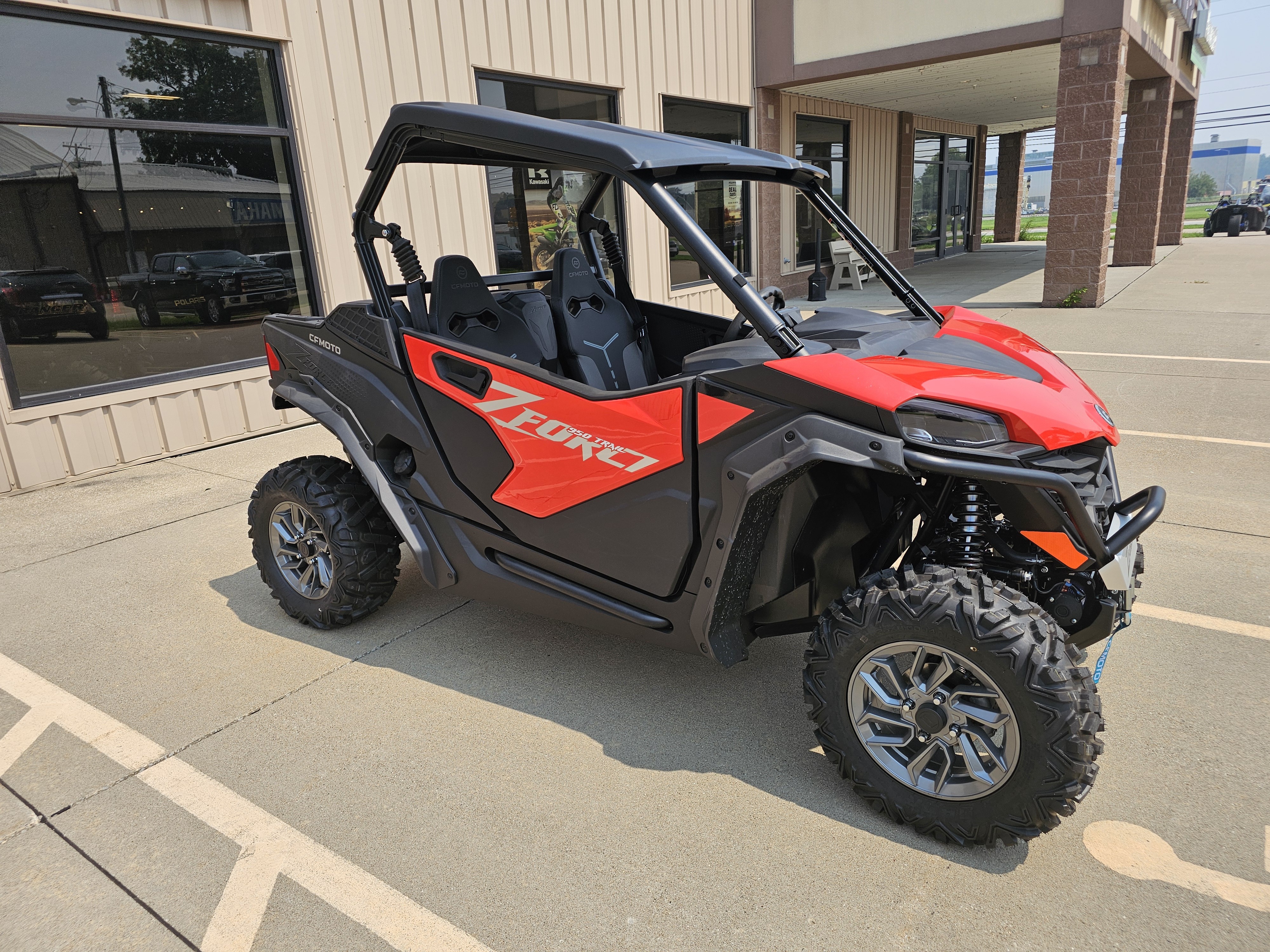 2025 CFMOTO ZForce 950 Trail in bettendorf IA