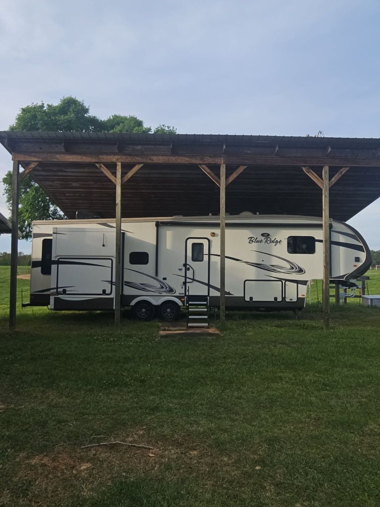 2016 Forest River Blue Ridge Cabin 3125RT in dubach LA