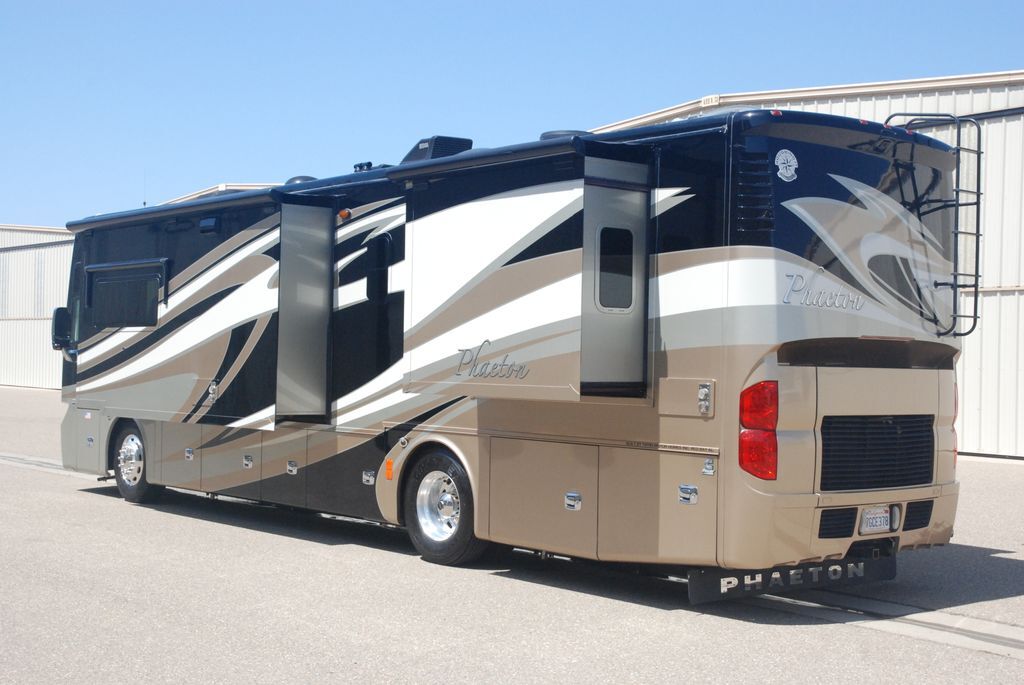 2014 Tiffin Motorhomes Phaeton 36GH in santa maria CA