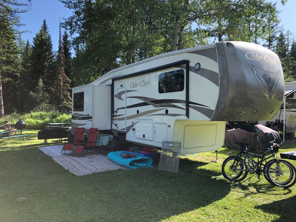 2014 Forest River Cedar Creek 30RL in manhattan MT