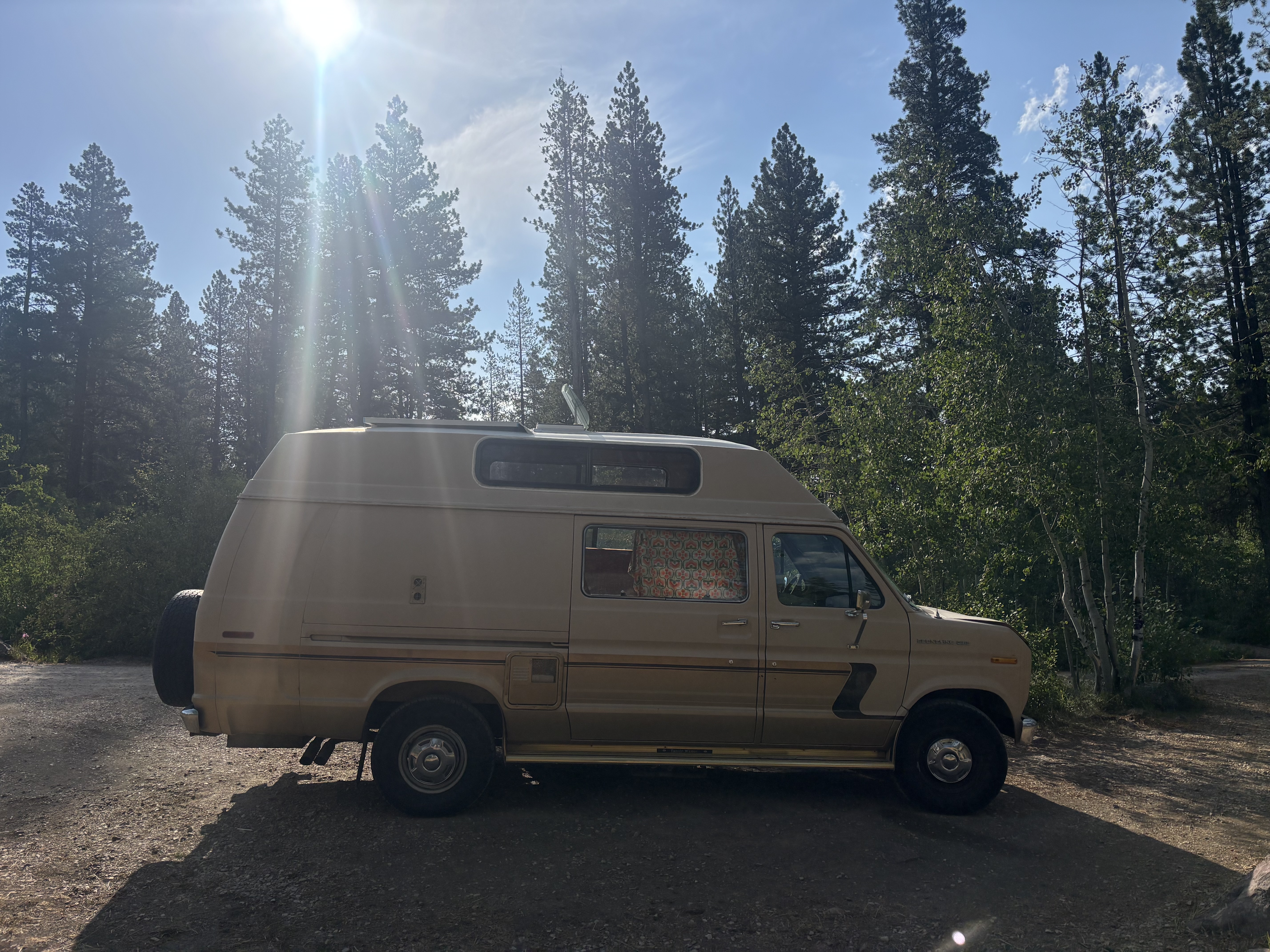 1986 Ford ECONOLINE CAMPER 460 RV