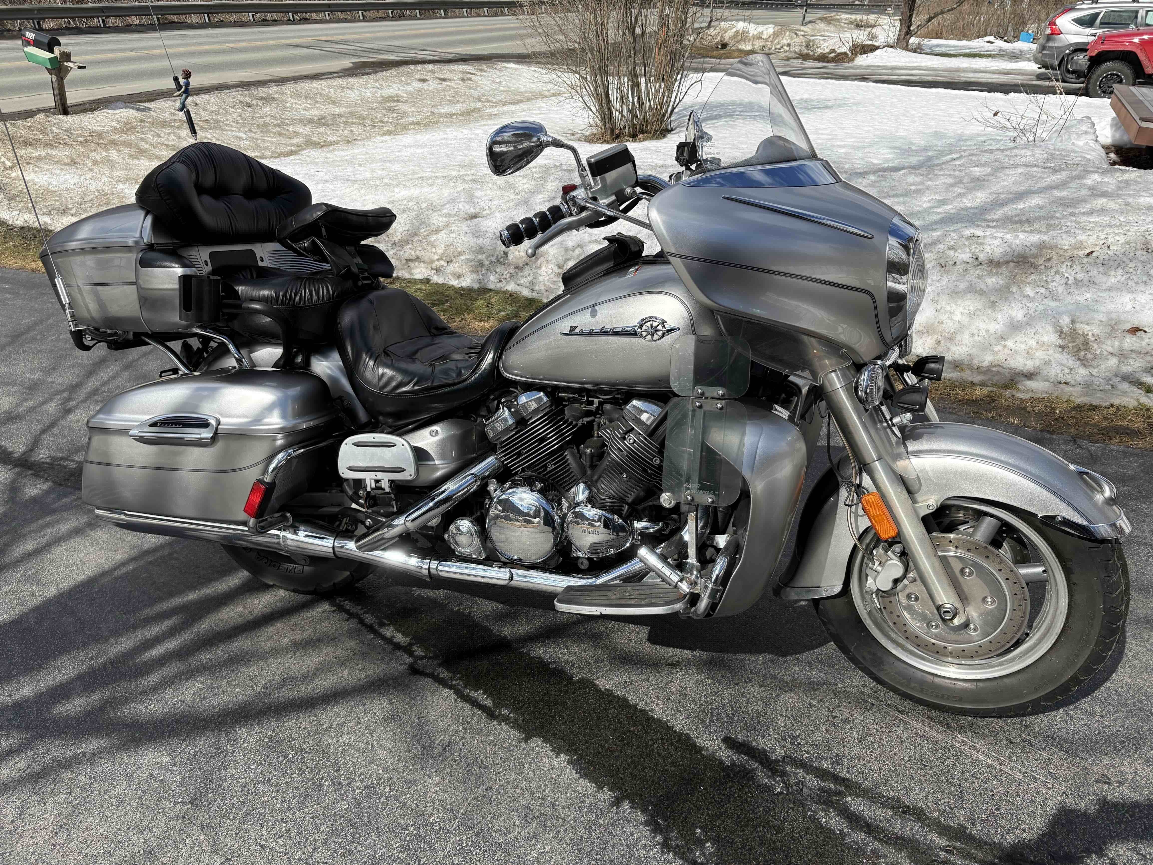 2005 Yamaha XVZ1300 in Northfield, VT