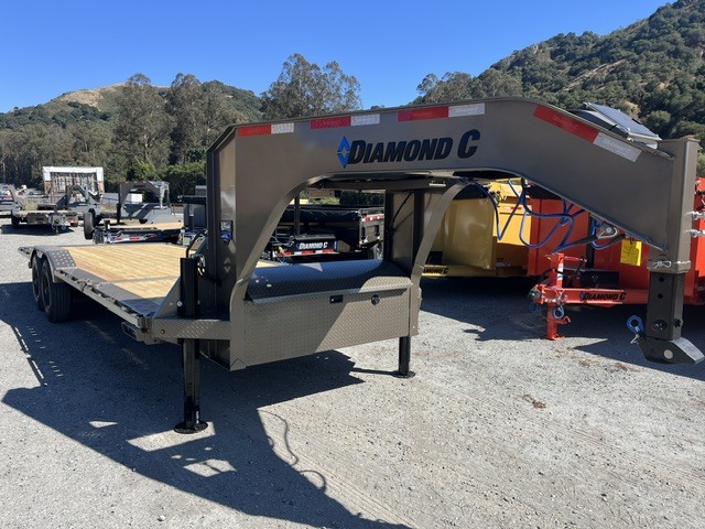 2027 DIAMOND C HXD-Goose Neck 23K in Aromas, CA