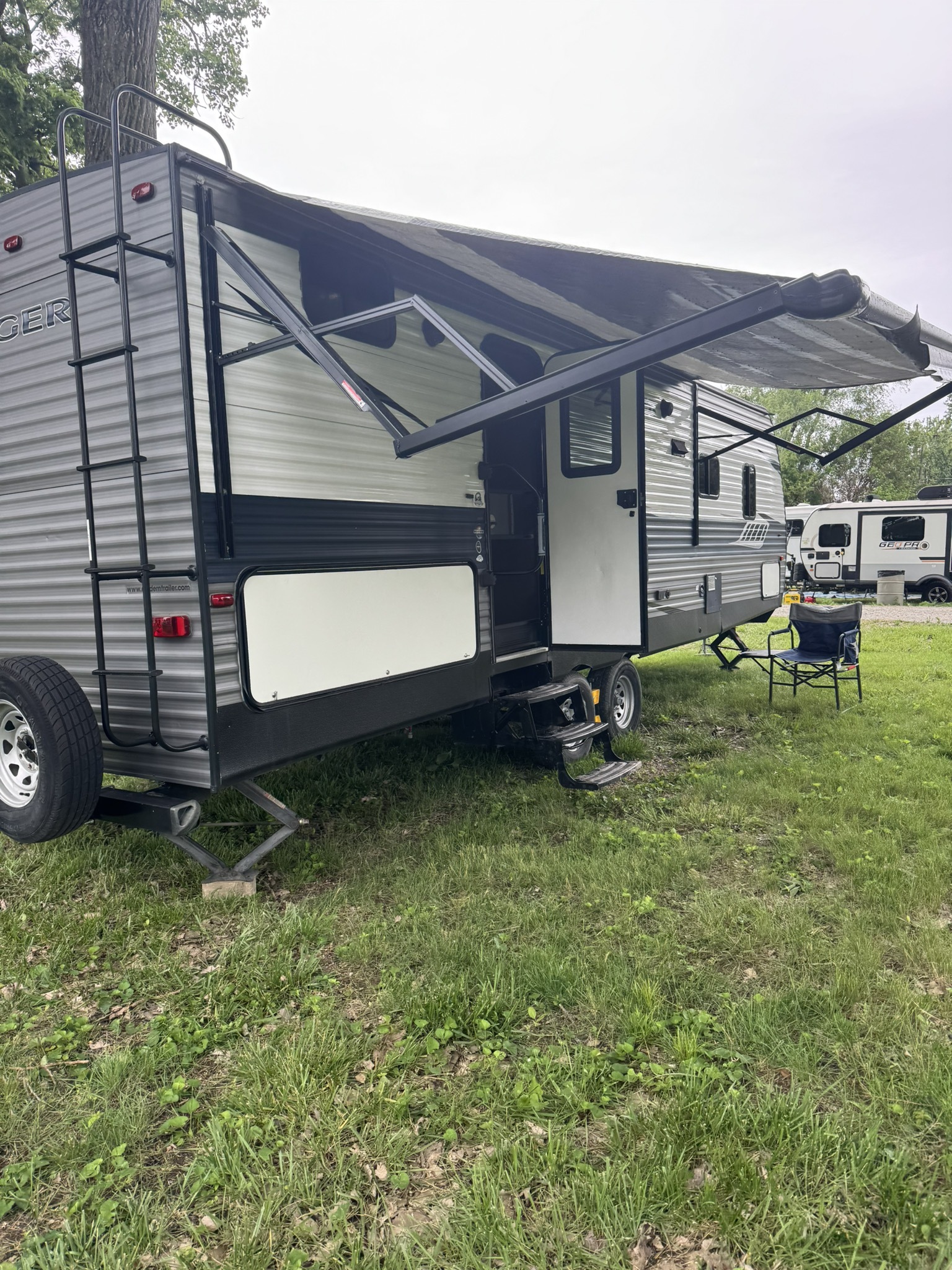 2018 Crossroads ZINGER 280BHS in fairland IN